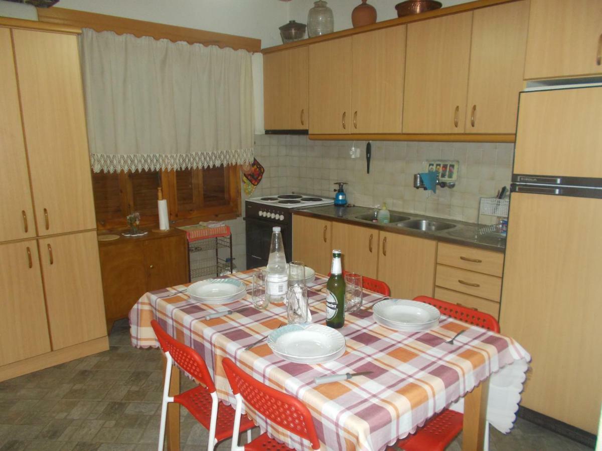 Α Lovely Home For A Summer Vacation Asproválta Eksteriør billede