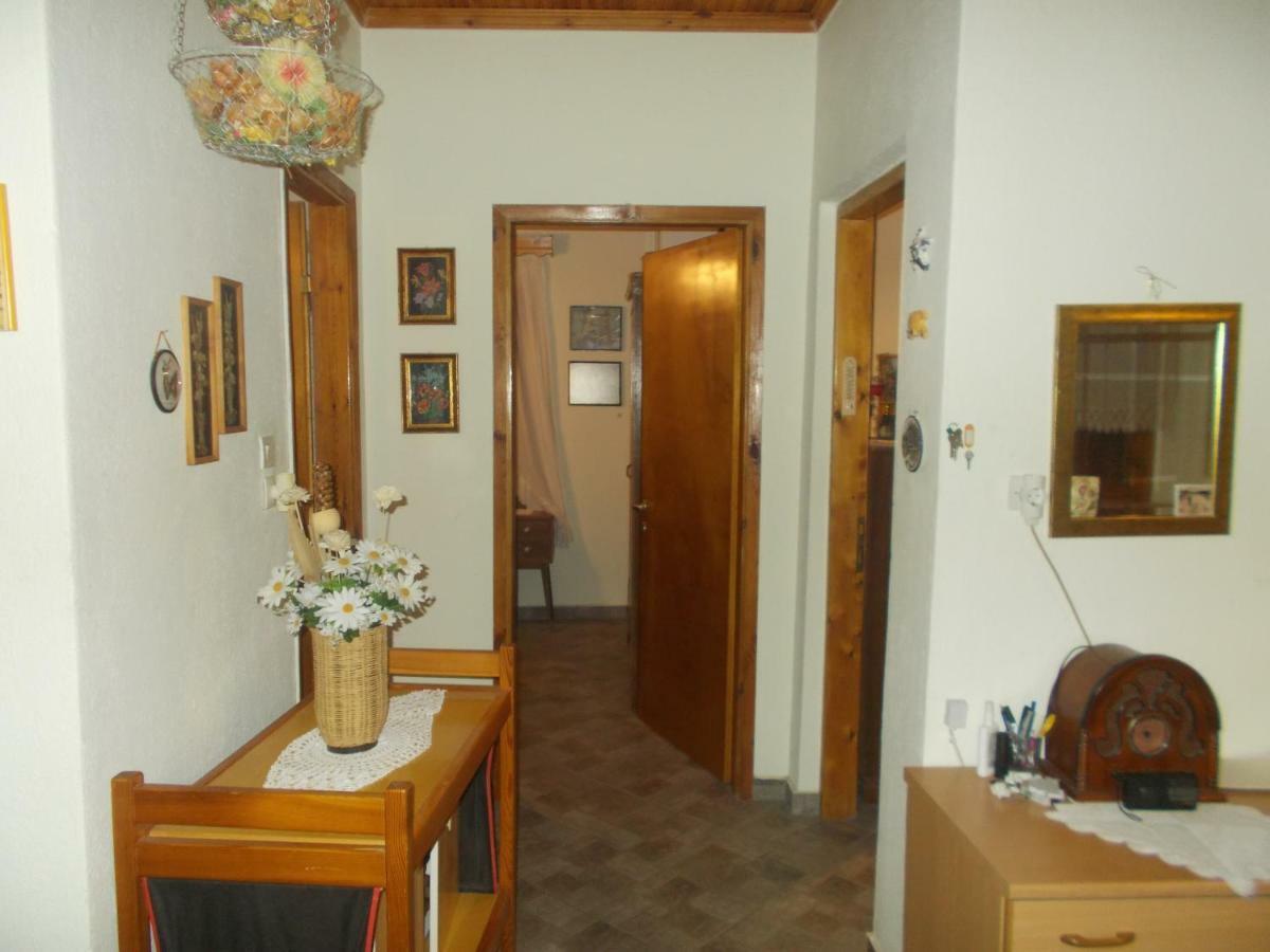 Α Lovely Home For A Summer Vacation Asproválta Eksteriør billede